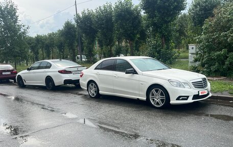 Mercedes-Benz E-Класс, 2010 год, 1 450 000 рублей, 4 фотография