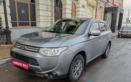 Mitsubishi Outlander III рестайлинг 3, 2012 год, 1 520 000 рублей, 3 фотография