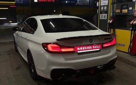 BMW 5 серия, 2018 год, 5 200 000 рублей, 2 фотография