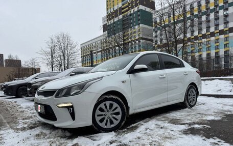 KIA Rio IV, 2018 год, 1 240 000 рублей, 1 фотография