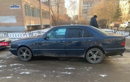 Mercedes-Benz E-Класс, 1996 год, 620 000 рублей, 12 фотография