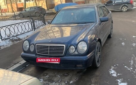 Mercedes-Benz E-Класс, 1996 год, 620 000 рублей, 11 фотография