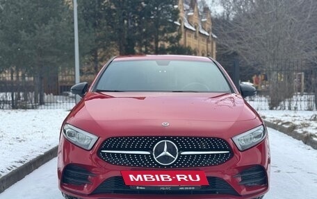 Mercedes-Benz A-Класс, 2018 год, 2 800 000 рублей, 2 фотография