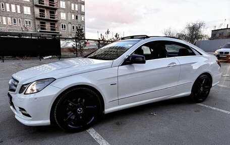 Mercedes-Benz E-Класс, 2012 год, 2 500 000 рублей, 5 фотография