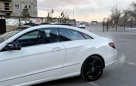 Mercedes-Benz E-Класс, 2012 год, 2 500 000 рублей, 6 фотография