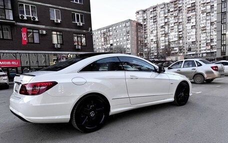 Mercedes-Benz E-Класс, 2012 год, 2 500 000 рублей, 9 фотография