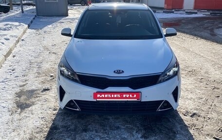 KIA Rio IV, 2020 год, 1 850 000 рублей, 2 фотография