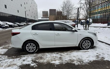 KIA Rio IV, 2018 год, 1 240 000 рублей, 5 фотография