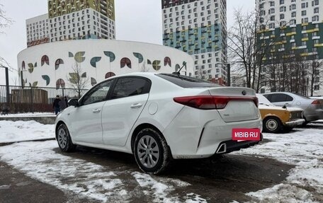 KIA Rio IV, 2018 год, 1 240 000 рублей, 3 фотография