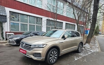 Volkswagen Touareg III, 2018 год, 4 300 000 рублей, 1 фотография