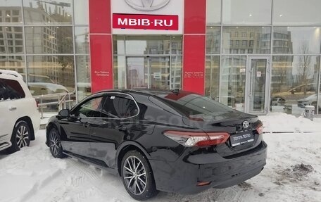 Toyota Camry, 2023 год, 3 500 000 рублей, 2 фотография