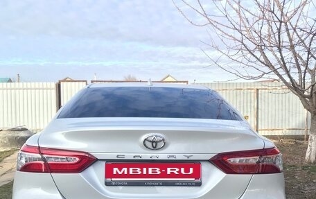 Toyota Camry, 2021 год, 3 600 000 рублей, 3 фотография