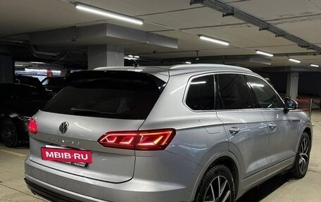 Volkswagen Touareg III, 2019 год, 5 140 000 рублей, 6 фотография