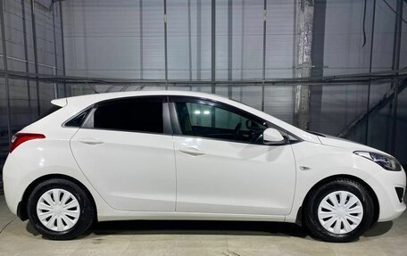 Hyundai i30 II рестайлинг, 2013 год, 899 000 рублей, 4 фотография