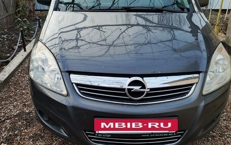 Opel Zafira B, 2010 год, 700 000 рублей, 16 фотография