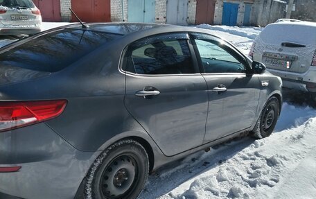 KIA Rio III рестайлинг, 2015 год, 970 000 рублей, 2 фотография