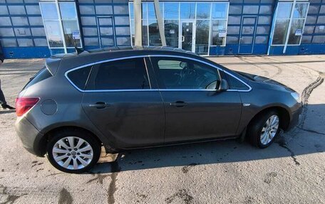 Opel Astra J, 2010 год, 680 000 рублей, 6 фотография