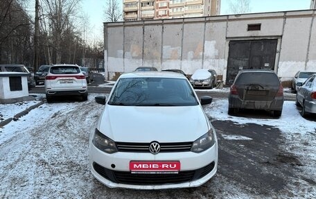 Volkswagen Polo VI (EU Market), 2011 год, 450 000 рублей, 1 фотография