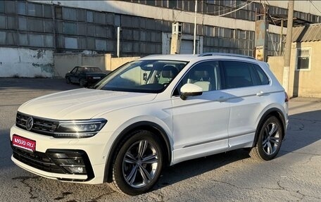 Volkswagen Tiguan II, 2019 год, 3 850 000 рублей, 1 фотография