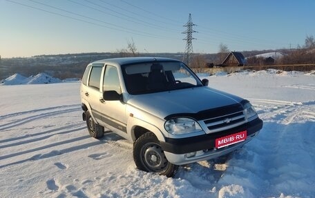 Chevrolet Niva I рестайлинг, 2005 год, 330 000 рублей, 1 фотография