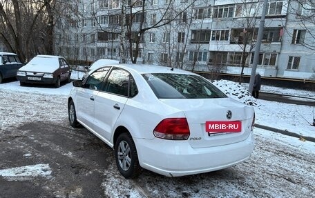 Volkswagen Polo VI (EU Market), 2011 год, 450 000 рублей, 3 фотография