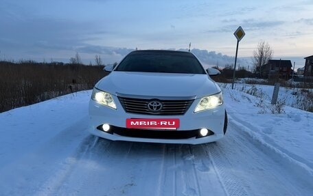 Toyota Camry, 2013 год, 2 300 000 рублей, 6 фотография