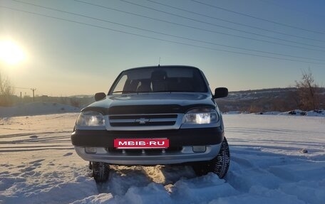 Chevrolet Niva I рестайлинг, 2005 год, 330 000 рублей, 2 фотография