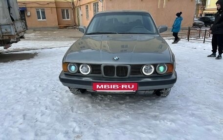 BMW 5 серия, 1991 год, 450 000 рублей, 6 фотография