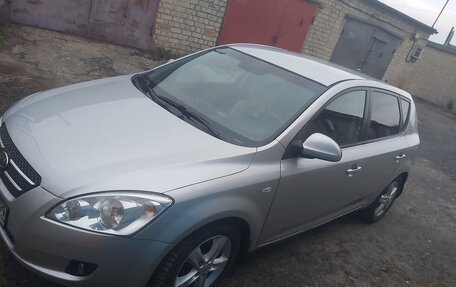 KIA cee'd I рестайлинг, 2009 год, 740 000 рублей, 1 фотография