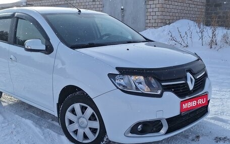 Renault Sandero II рестайлинг, 2015 год, 755 000 рублей, 1 фотография