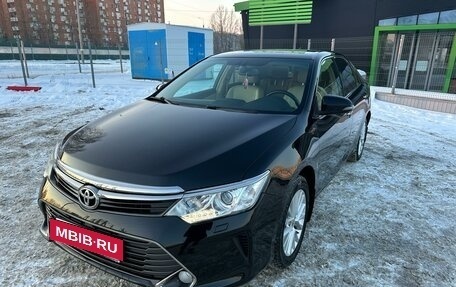 Toyota Camry, 2015 год, 2 420 000 рублей, 5 фотография