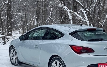 Opel Astra J, 2011 год, 930 000 рублей, 2 фотография