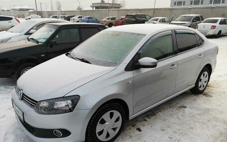 Volkswagen Polo VI (EU Market), 2012 год, 700 000 рублей, 4 фотография