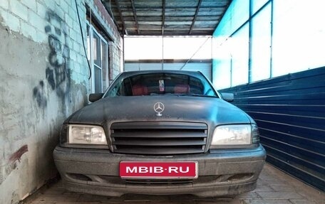 Mercedes-Benz C-Класс, 1998 год, 495 000 рублей, 1 фотография