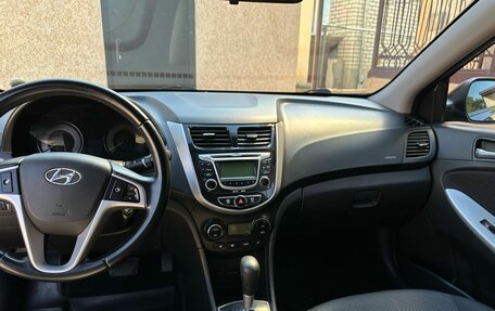 Hyundai Solaris II рестайлинг, 2012 год, 1 050 000 рублей, 7 фотография