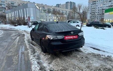 Toyota Camry, 2021 год, 2 800 000 рублей, 2 фотография