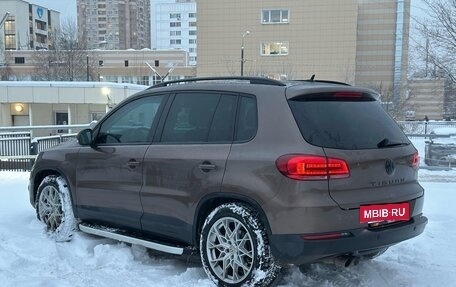 Volkswagen Tiguan I, 2015 год, 1 995 000 рублей, 4 фотография