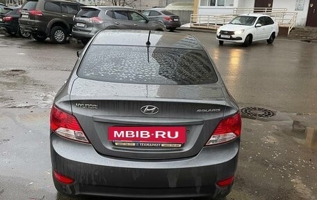 Hyundai Solaris II рестайлинг, 2011 год, 735 000 рублей, 10 фотография