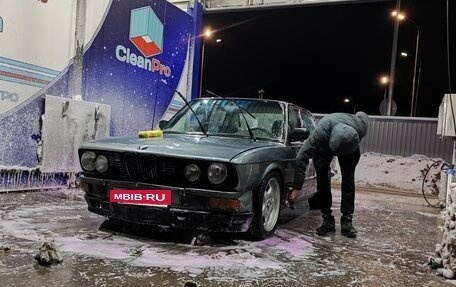 BMW 5 серия, 1983 год, 220 000 рублей, 8 фотография