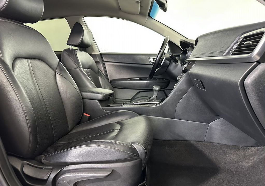 KIA Optima, 2019 год, 1 890 000 рублей, 14 фотография