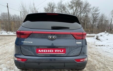 KIA Sportage IV рестайлинг, 2017 год, 2 200 000 рублей, 5 фотография