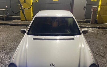 Mercedes-Benz E-Класс, 2004 год, 760 000 рублей, 6 фотография