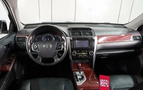 Toyota Camry, 2013 год, 1 779 000 рублей, 6 фотография