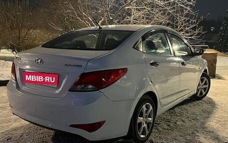 Hyundai Solaris II рестайлинг, 2015 год, 720 000 рублей, 3 фотография