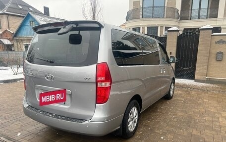 Hyundai Grand Starex Grand Starex I рестайлинг 2, 2015 год, 2 910 000 рублей, 37 фотография