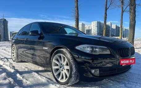 BMW 5 серия, 2010 год, 1 310 000 рублей, 4 фотография