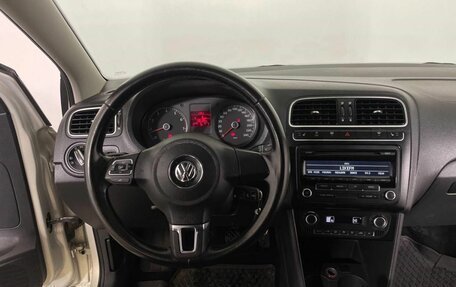 Volkswagen Polo VI (EU Market), 2011 год, 750 000 рублей, 17 фотография