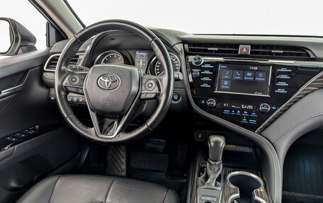 Toyota Camry, 2019 год, 2 980 000 рублей, 29 фотография