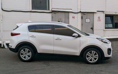 KIA Sportage IV рестайлинг, 2018 год, 2 150 000 рублей, 4 фотография