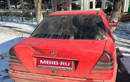 Mercedes-Benz C-Класс, 1998 год, 250 000 рублей, 2 фотография